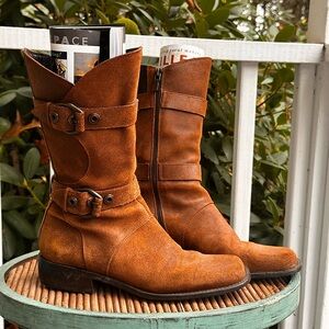 Elegant Brown Suede Ankle Boots